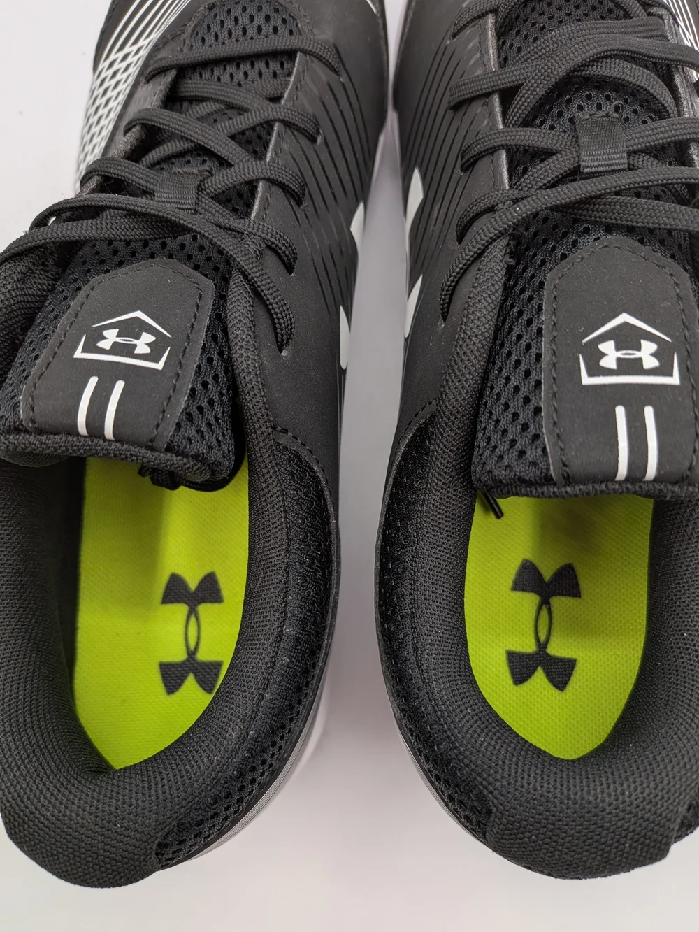 UA - Under Armour - Glyde RM Cleats in Black and White Sz 10-1/2 (1297334-011)